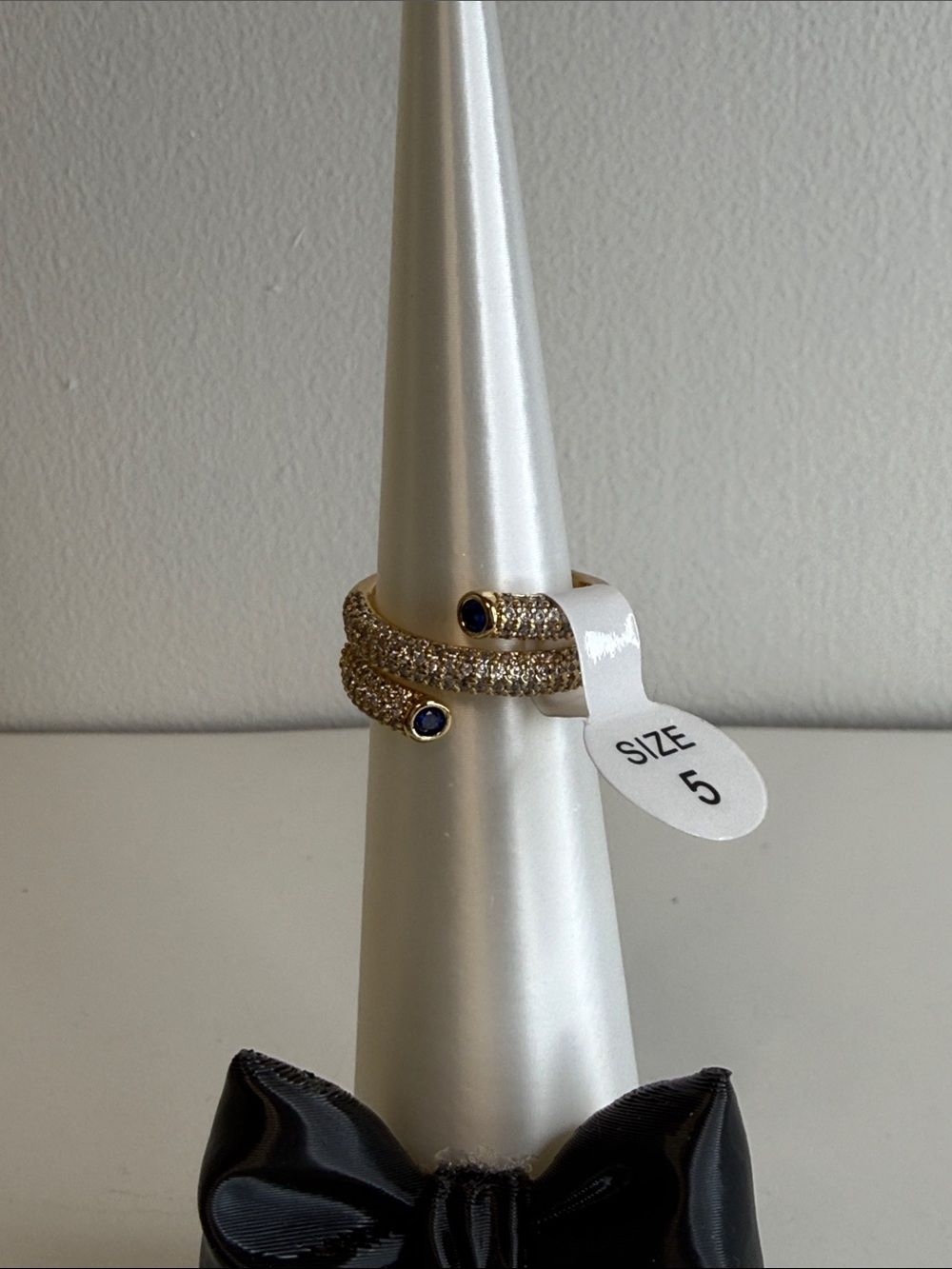 Bomb Party September 2026 Quiet Luxury Ring Size 5 - Gold - Picture 5 of 7